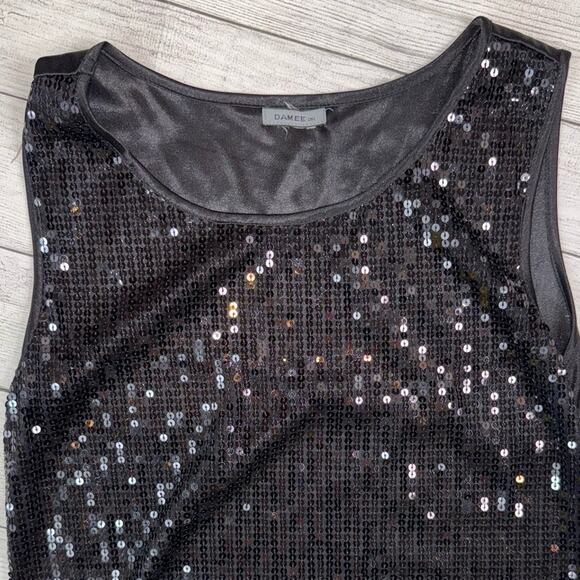 Damee, Inc. Women's Sleeveless Black Sequin Shell Top Blouse  Size Small - Picture 3 of 5